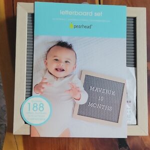 Pearhead Gray and White Letterboard Set